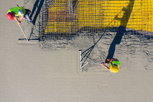 Best Best Concrete Contractor  in Brookneal, VA